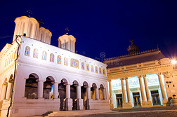 布加勒斯特夜总会大教堂