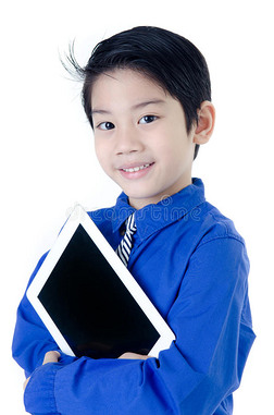 独立背景平板电脑的快乐亚洲儿童
