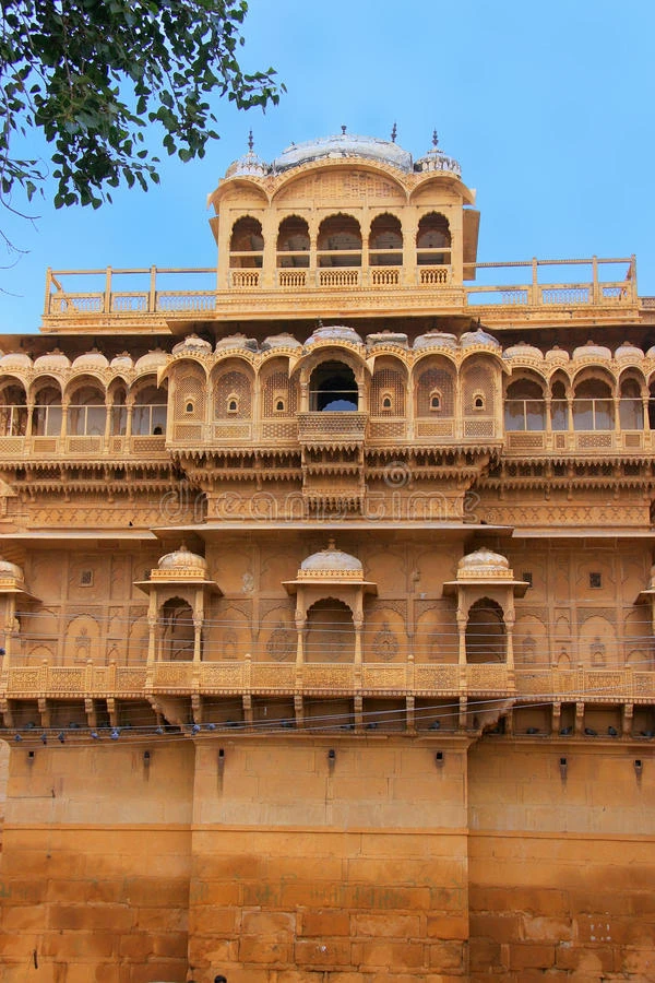 传统的哈维里古城墙内贾萨尔默印度