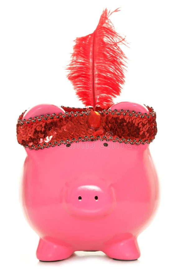 小猪存钱罐头上戴着一个挡板女孩的头巾