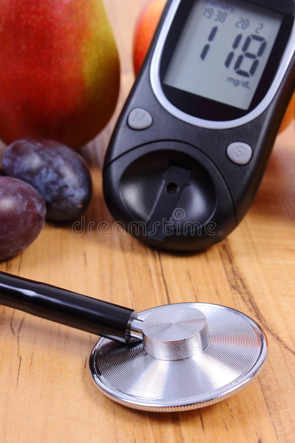 葡萄糖计配医用听诊器和新鲜水果健康生活方式
