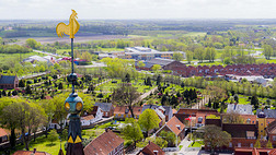 欧洲农村城镇的鸟瞰图