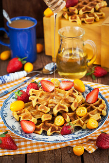 比利时南瓜华夫饼装饰新鲜水果