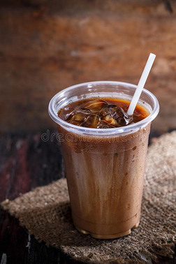 冰美式摄影图|冰咖啡豆或美式咖啡咖啡豆,夏喝