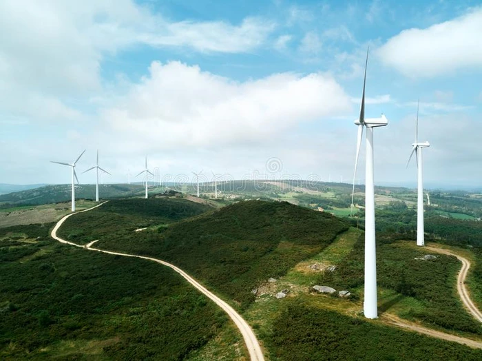 动力一代人伊欧里斯的风涡轮机田采用西班牙